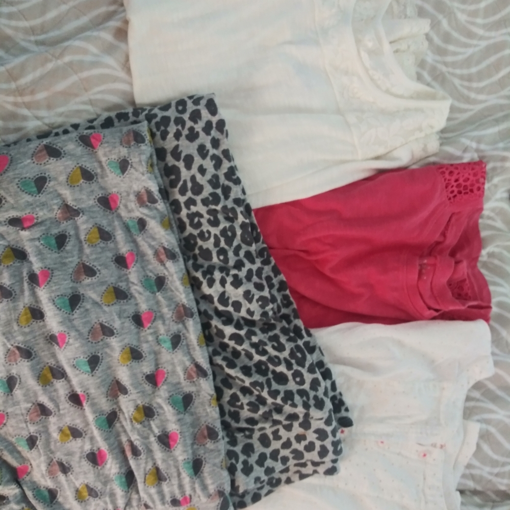 Girls 14/16 skirts and tops set